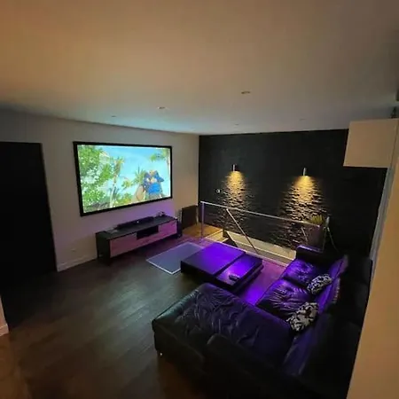 Super Souplex Cinema 4k 15 * Paříž